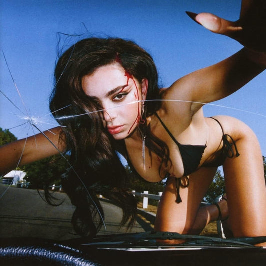 Charli XCX – Crash